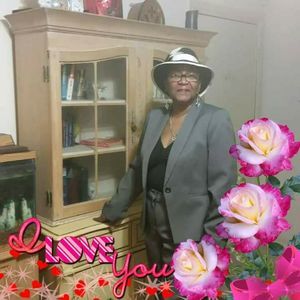 Meet your Posher, Sandra